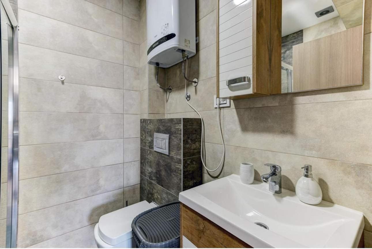 Grabovac Apartment *